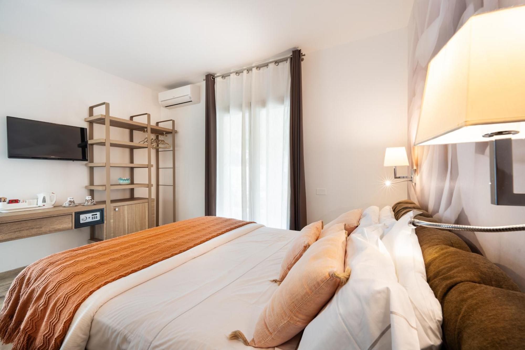 Suimi'S Hotel Villasimius Kültér fotó